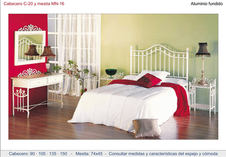Dormitorio decorado con mobiliario rústico.